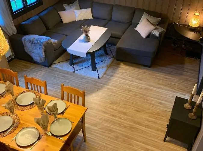 Enok & Casa de Férias *